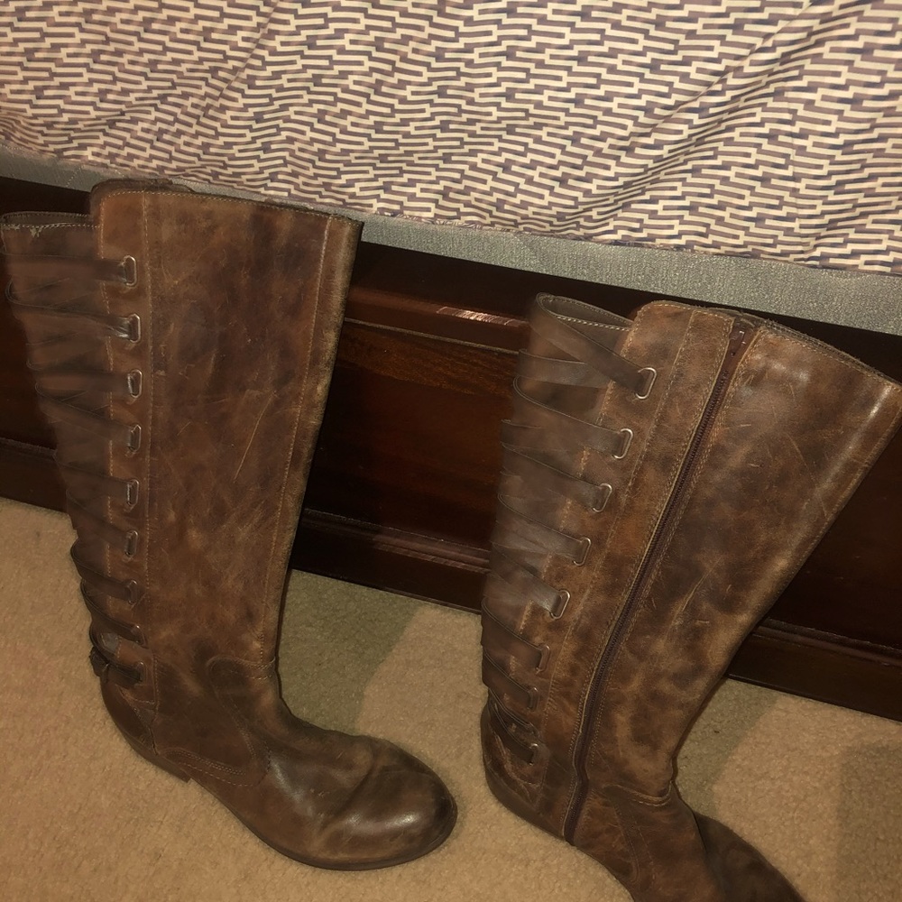 Carlos Santana cute boots like new 9.5m.  Really comfortable generous in calf!